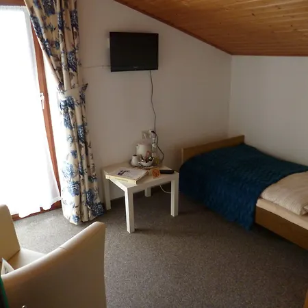 Gastehaus Am Berg 3*