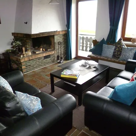 Gastehaus Am Berg Guest house 3*