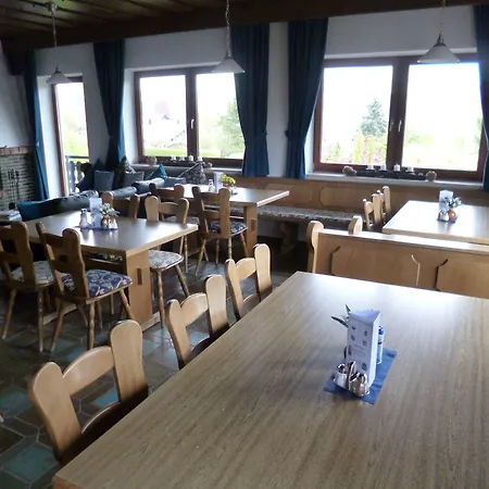 Gaestehaus Am Berg 3*