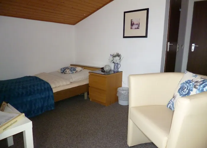 Gaestehaus Am Berg Πανσιόν 3*