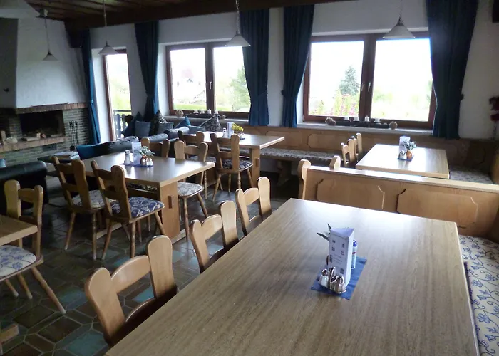 Gaestehaus Am Berg 3*